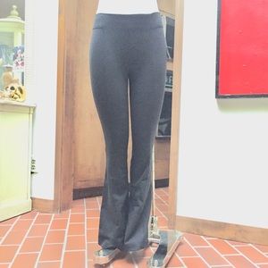 Inc bootleg short black stretchy pant 0S